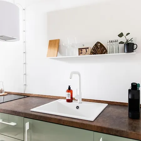Lejlighed Cozy Modern In Prague's Absolute Center *