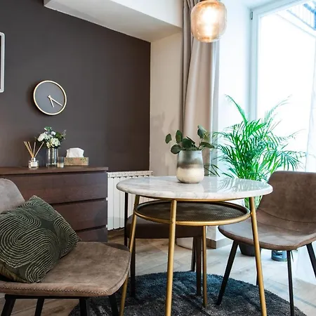 Cozy Modern In Prague's Absolute Center Prága